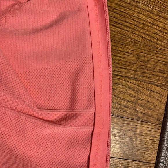 lululemon swiftly tech short sleeve - Picture 4 of 5